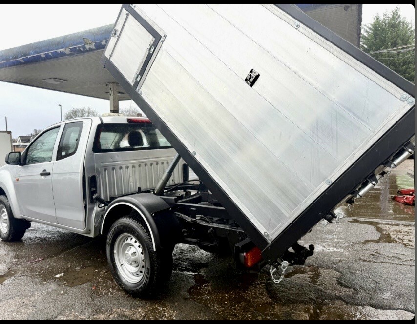 Isuzu D-Max Tipper Arborst Tipper 1.9 Td Utility 201968 BU68CXD #3