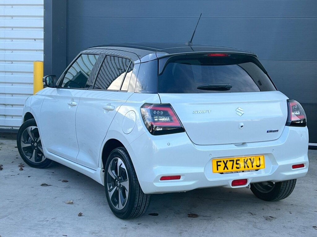 Suzuki Swift 1.2 Mhev Ultra Euro 6 Ss FX75KYJ White #2