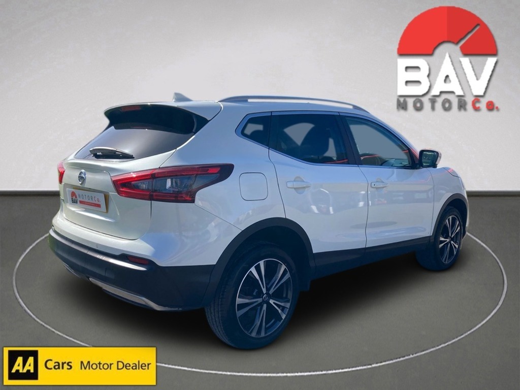 Nissan Qashqai Dig-t N-connecta DN69GBE White #3