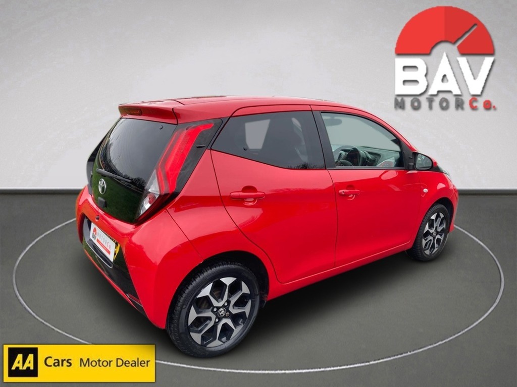 Toyota Aygo Vvt-i X-plore GF68HVC Red #3