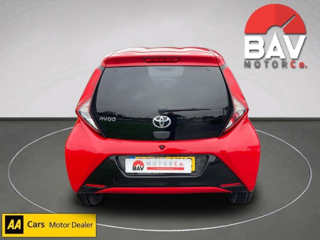 Toyota Aygo Vvt-i X-plore GF68HVC Red #4