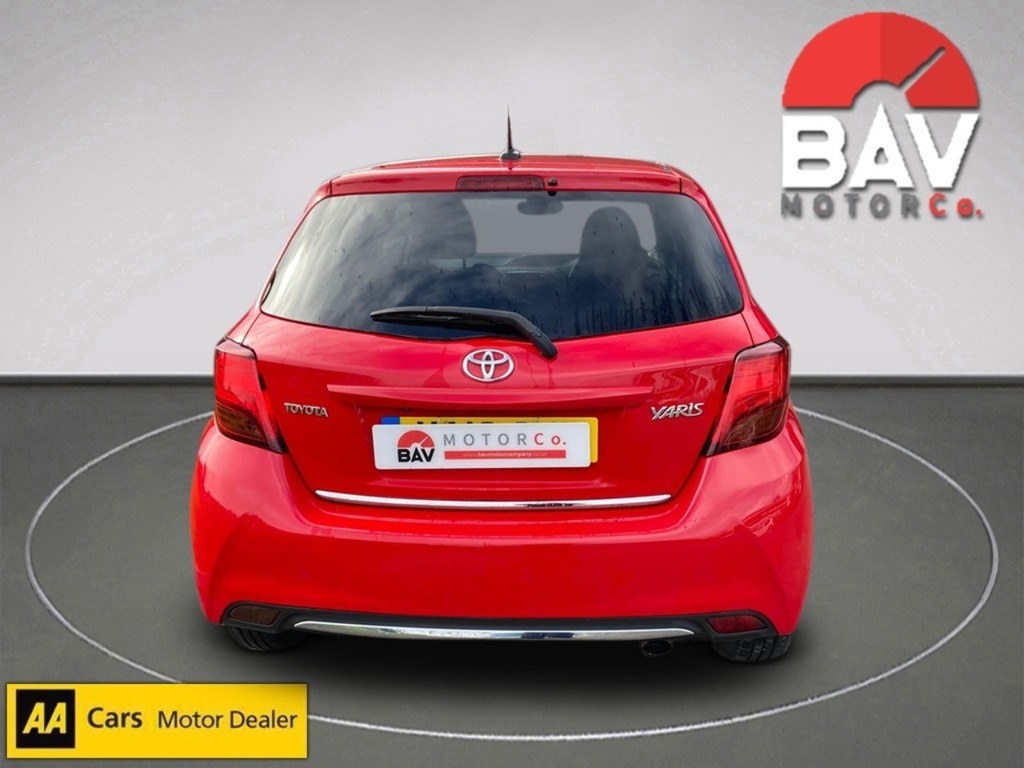 Toyota Yaris Dual Vvt-i Icon VA16OJT Red #4