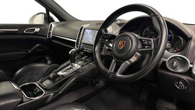 Porsche Cayenne Td V6 Platinum Edition RK66BXM Black #4