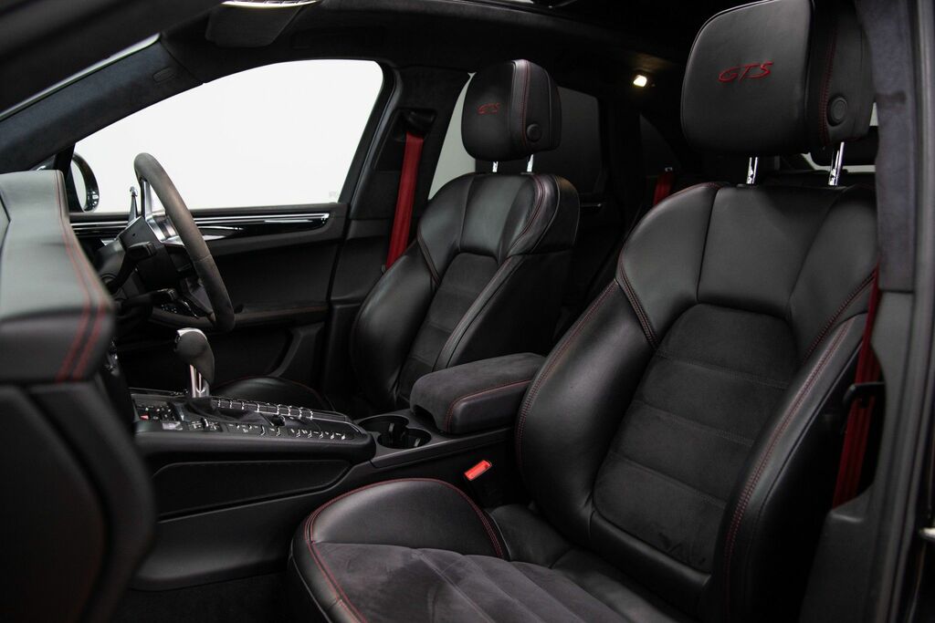 Porsche Macan Automatic YF17VBG Grey #4