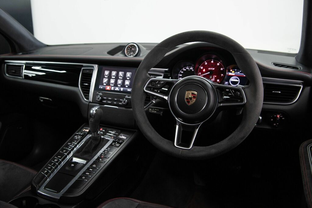 Porsche Macan Automatic YF17VBG Grey #3
