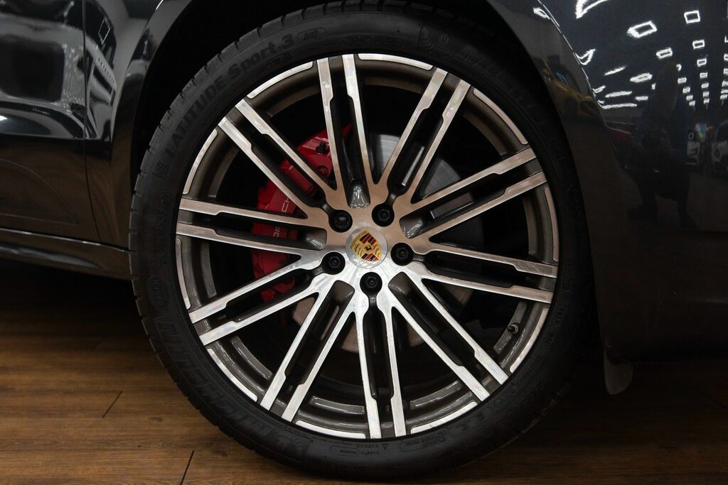 Porsche Macan Automatic YF17VBG Grey #5