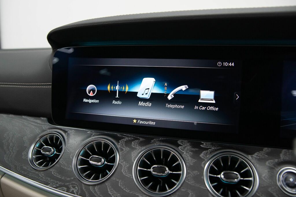 Mercedes-Benz  B 200 Amg Line Premium D Black #31