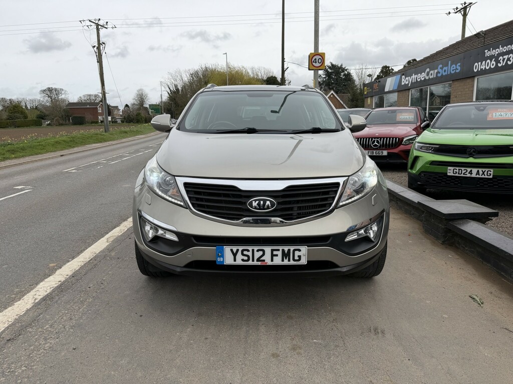 Kia Sportage Suv 1.7 Crdi Ecodynamics 3 2012 Silver #2