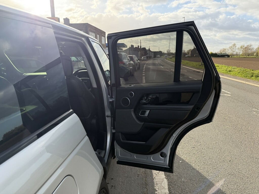 Land Rover Range Rover Suv 4.4 Sd V8 2019 KX19ZEY Silver #4
