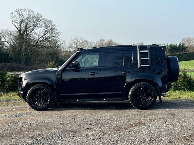 Land Rover Defender 5.0 Defender V8 Black #4