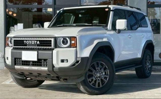 Toyota Land Cruiser 2.7 250 VX Suv White