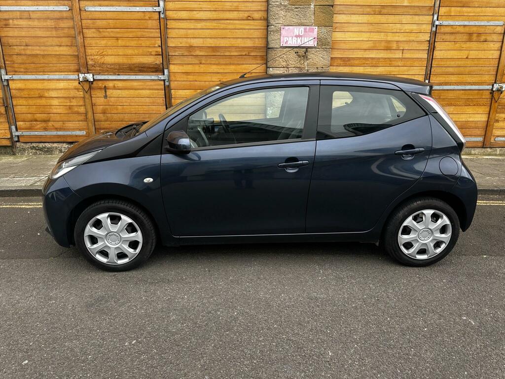 Toyota Aygo 1.0 Vvt-i X-play Euro 5 Euro 5 FM15OJH Blue #4