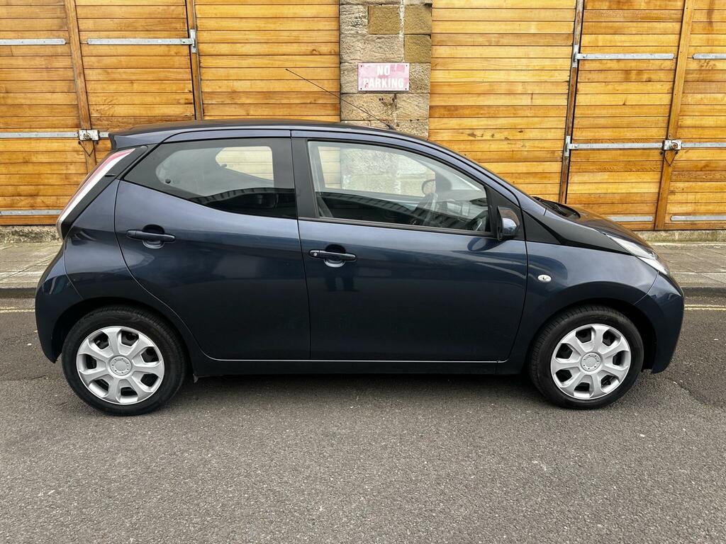 Toyota Aygo 1.0 Vvt-i X-play Euro 5 Euro 5 FM15OJH Blue #3