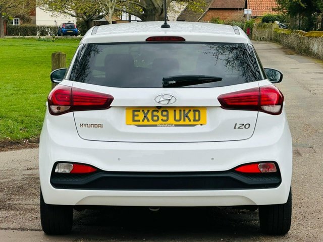 Hyundai I20 1.2 Se Launch Edition Hatchback EX69UKD White #6