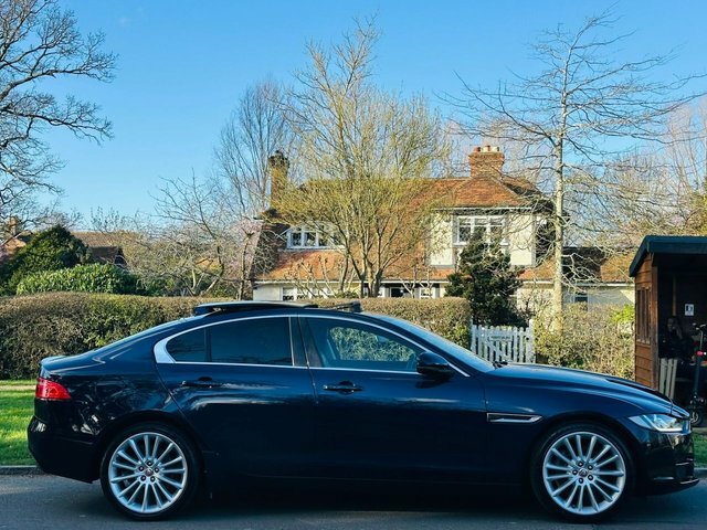 Jaguar XE 2.0D Portfolio Saloon Euro 6 S S Blue #5