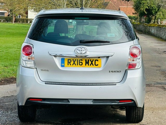 Toyota Verso 1.8 V-matic Trend Mpv Multidrive S Euro Silver #6