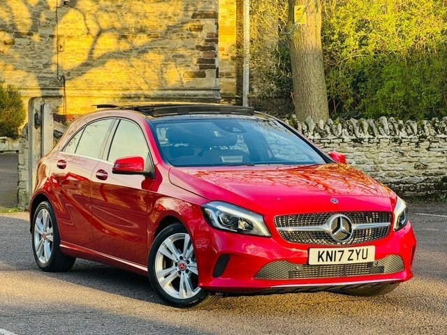 Mercedes-Benz A Class 1.6 A200 Sport Premium Plus Hatchback KN17ZYU Red #2