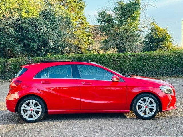 Mercedes-Benz A Class 1.6 A200 Sport Premium Plus Hatchback KN17ZYU Red #5