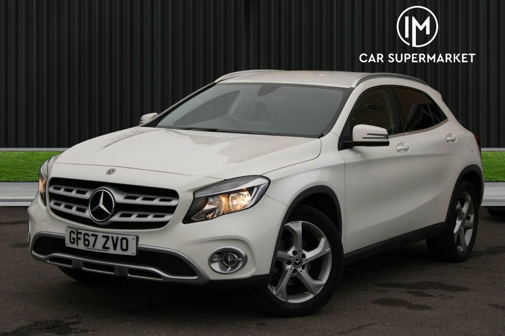 Mercedes-Benz GLA Class 1.6L Sport White #3