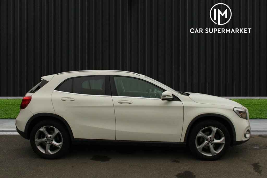 Mercedes-Benz GLA Class 1.6L Sport White #6