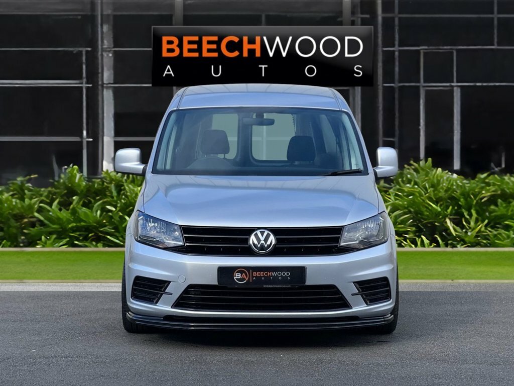 Volkswagen Caddy Maxi 2015 1.6 Tdi C20 Cr Trendline Panel Van 6Dr OY65CSZ Silver #3
