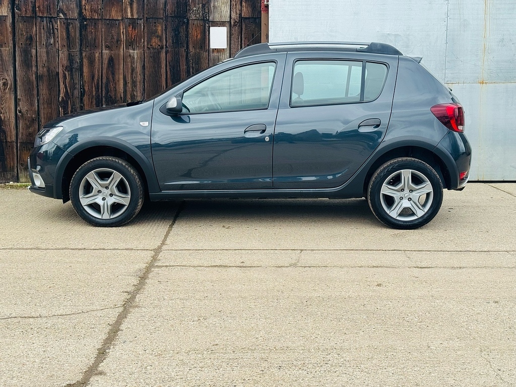 Dacia Sandero Stepway Tce Comfort U3228 Ulez MT68GRZ Grey #4