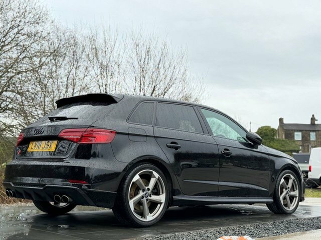 Audi S3 2.0 Tfsi Black Edition Sportback S Tron LV18JSX Black #3