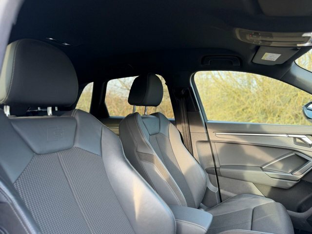 Audi Q3 2.0 Tdi 40 S Line Suv S Tronic Quattro SK21EKZ Black #4