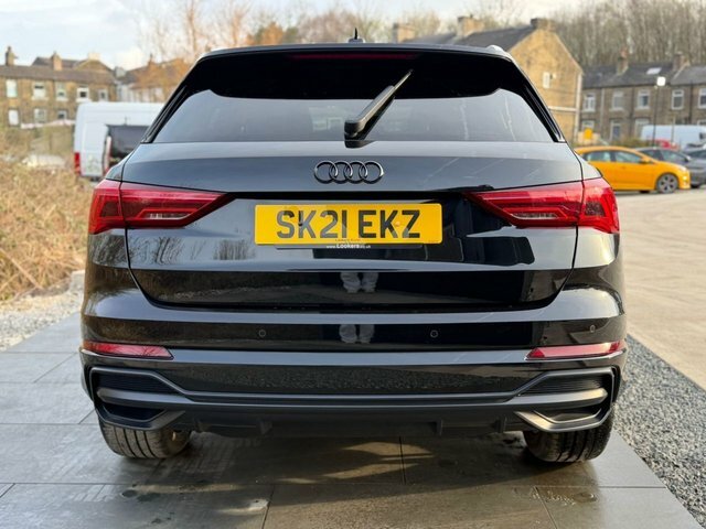 Audi Q3 2.0 Tdi 40 S Line Suv S Tronic Quattro SK21EKZ Black #3