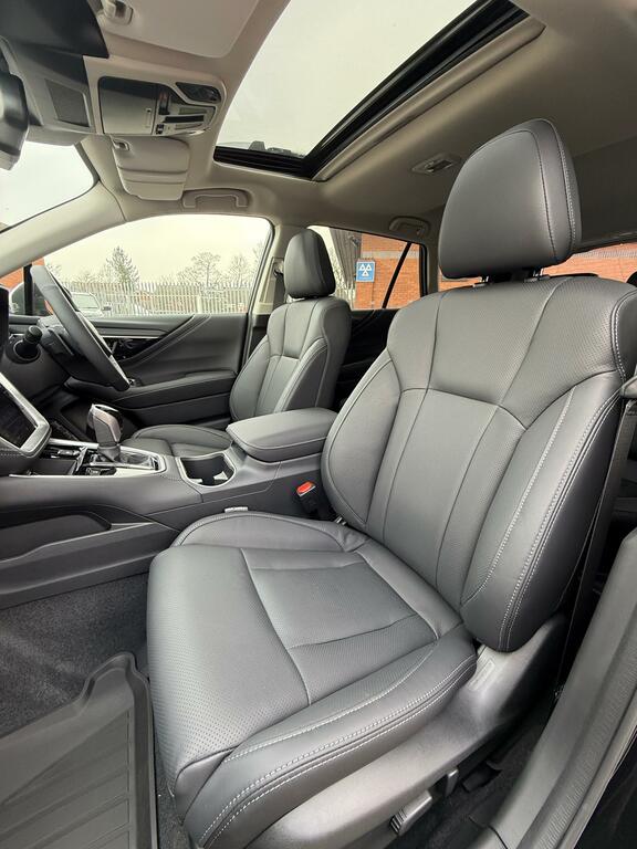 Subaru Outback 2.5I Touring Estate Lineartronic 4Wd Eu OY26HUU #3