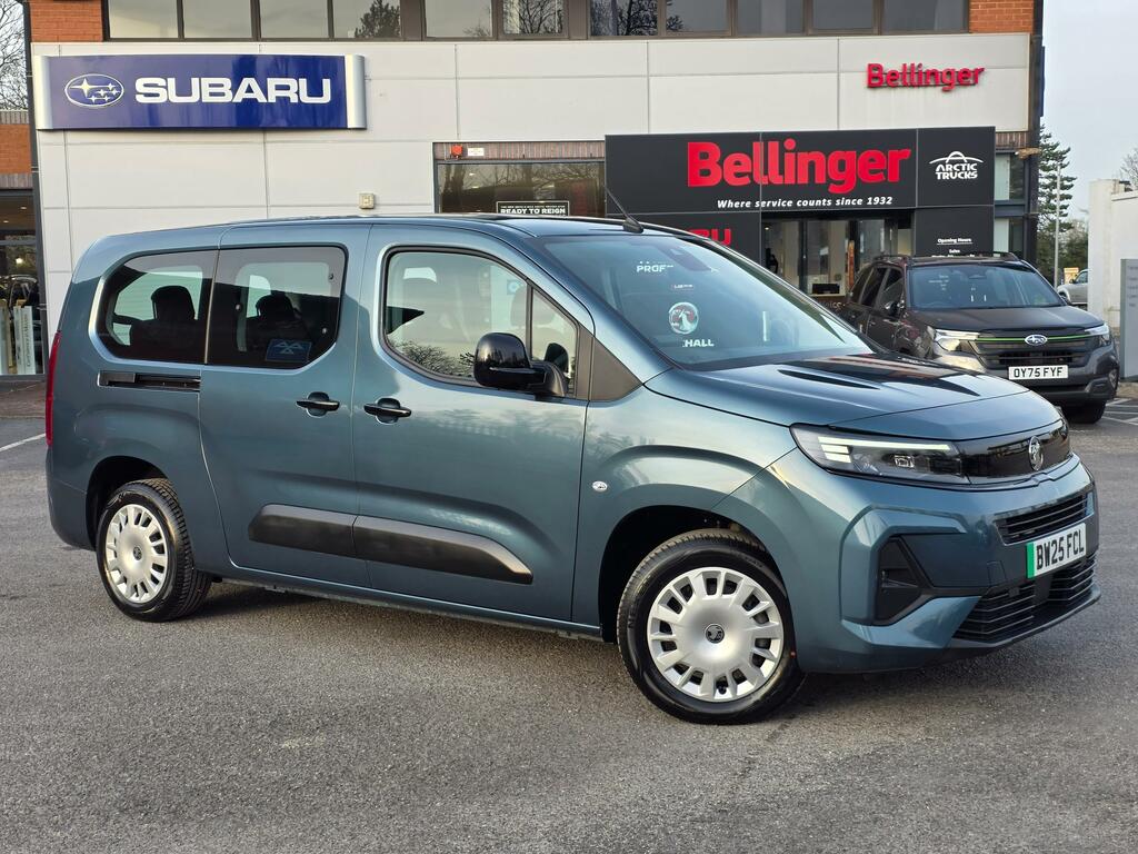 Vauxhall Combo-e Life 52Kwh Design XL Mpv 7.4Kw Charg BW25FCL Blue #2