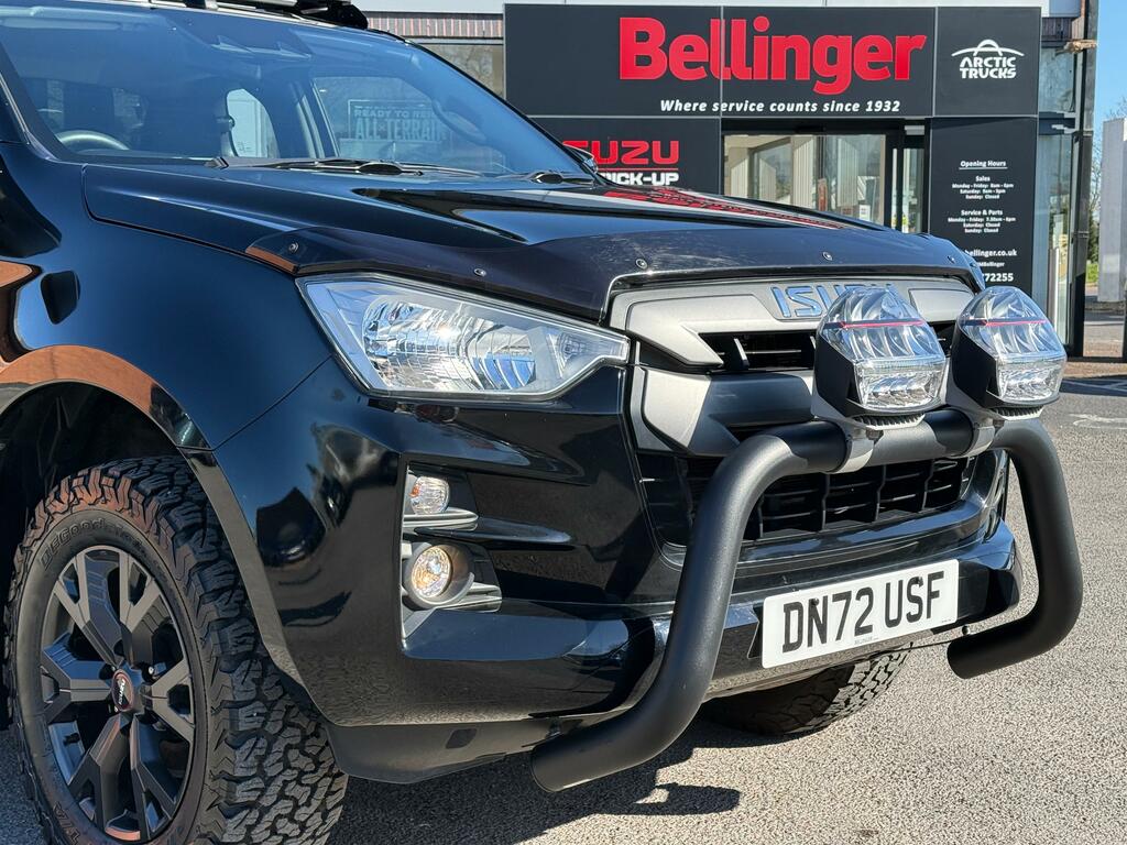 Isuzu D-Max 1.9 Td Dl20 Pickup Extended Cab 4W DN72USF Black #2