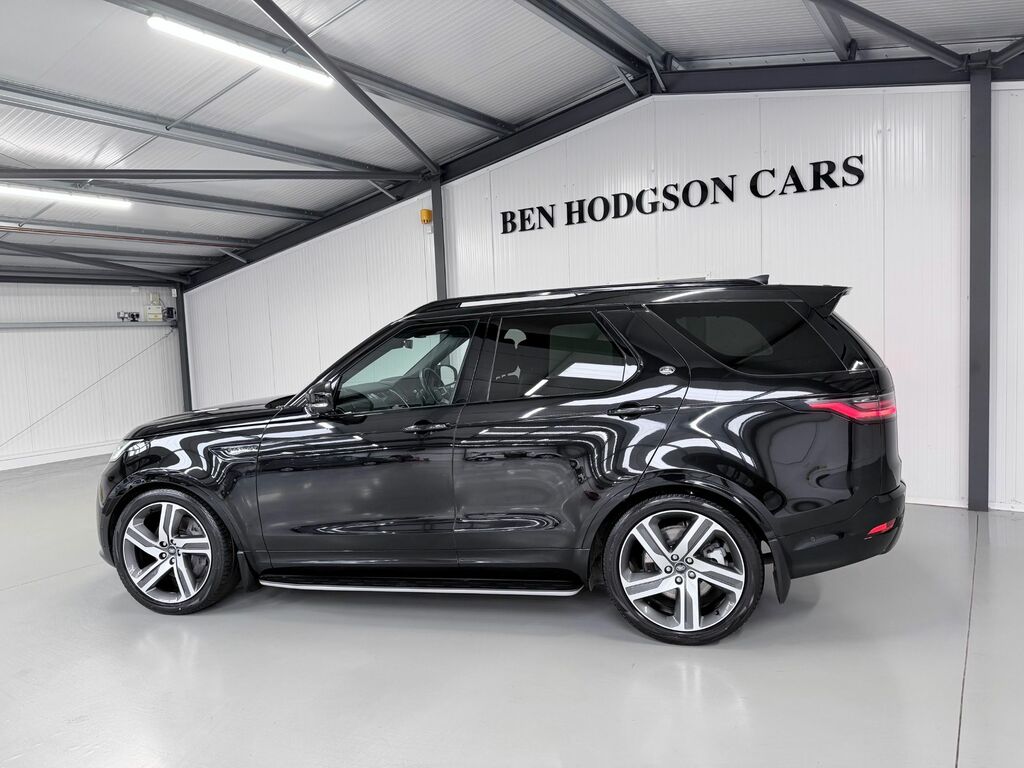 Land Rover Discovery 3 .0 P360 Mhev R-dynamic Black #4