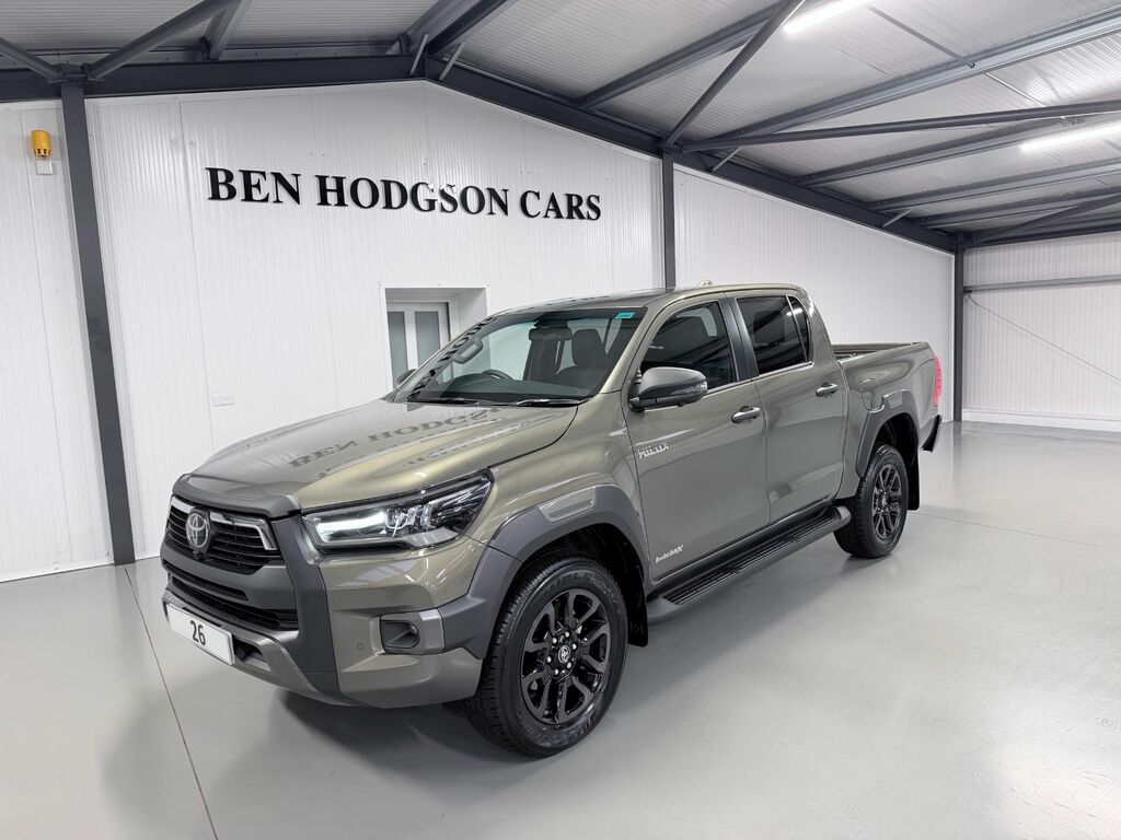 Toyota HILUX 2.8 D-4d-h Invincible X Brown #2