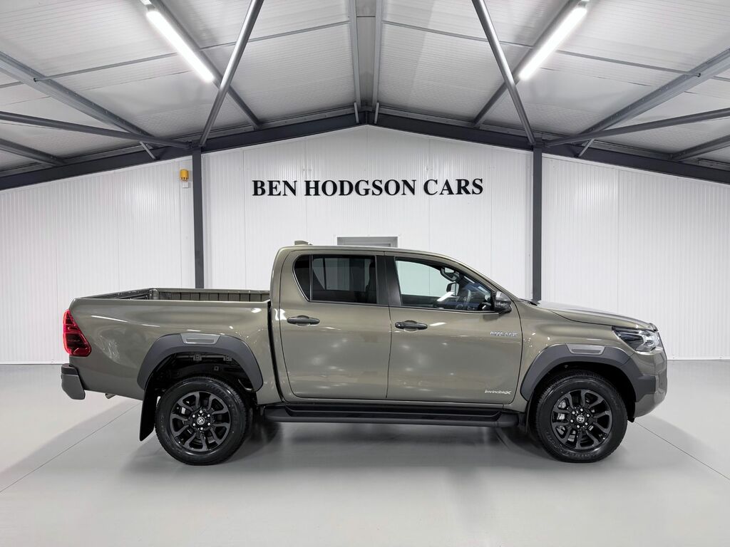 Toyota HILUX 2.8 D-4d-h Invincible X Brown #5