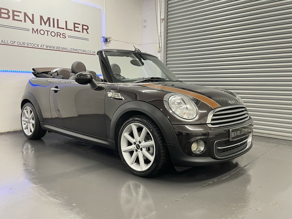 Mini Convertible 1.6 Cooper Convertible Brown