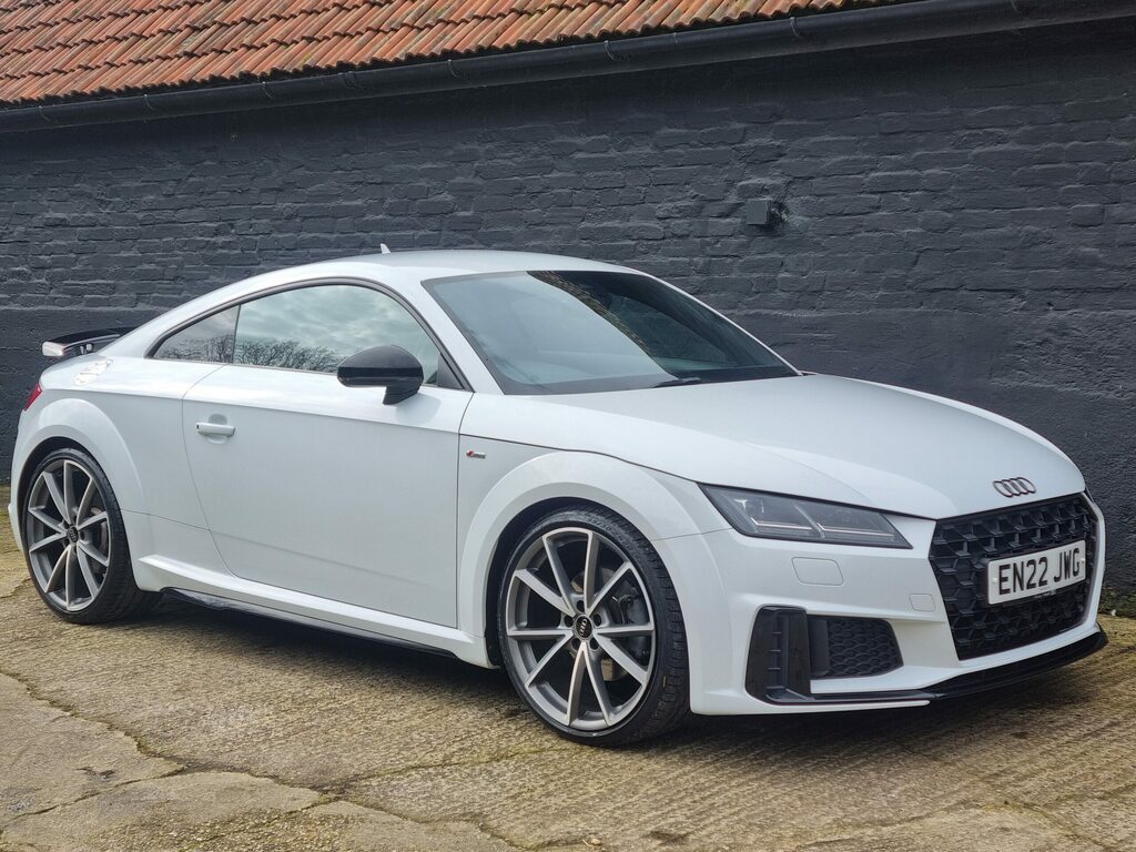Audi TT 2.0 Tfsi 40 Black Edition S Tronic Euro 6 S S EN22JWG White #3