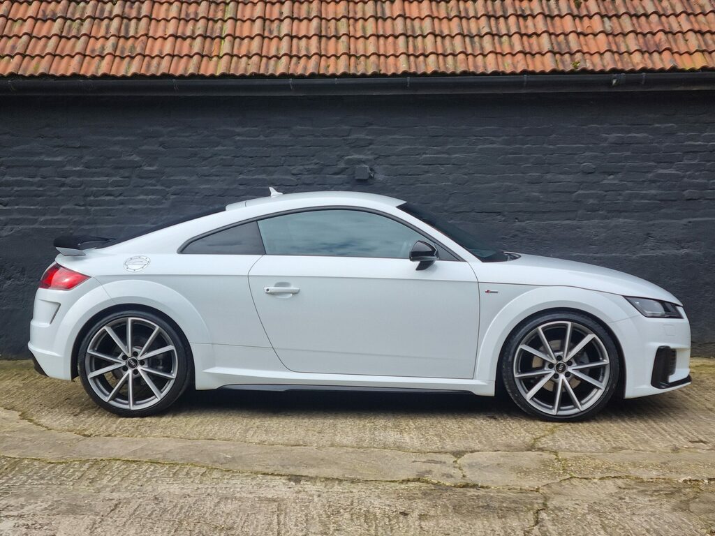 Audi TT 2.0 Tfsi 40 Black Edition S Tronic Euro 6 S S EN22JWG White #5