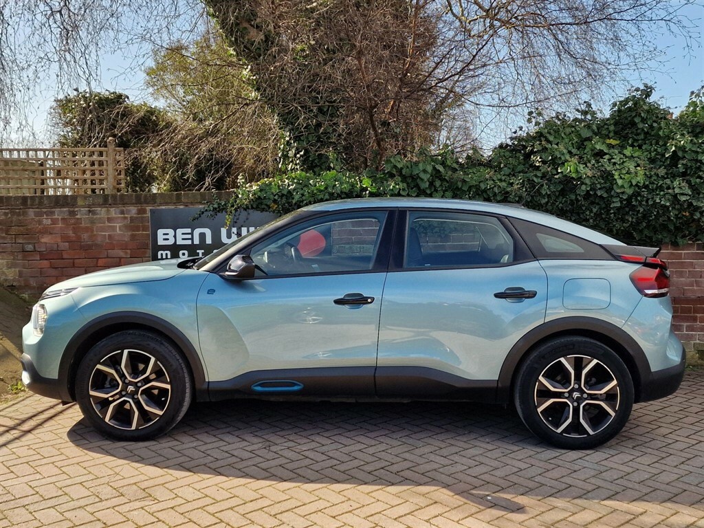 Citroen e-C4 50Kwh Sense 7.4Kw Charger BG73WJU Blue #2