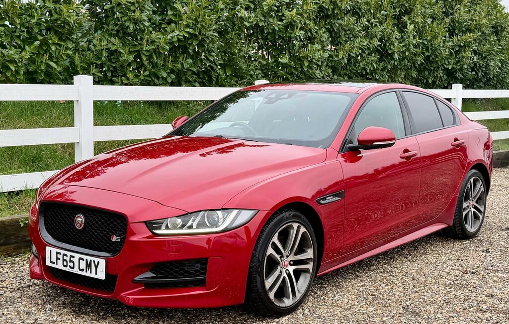 Jaguar XE 2.0D R-sport Euro 6 Ss LF65CMY Red #4