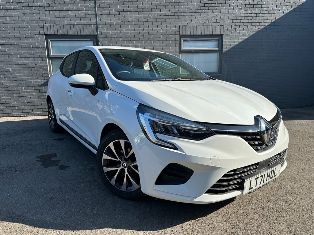 Renault Clio 1L Iconic LT71HDL White #2