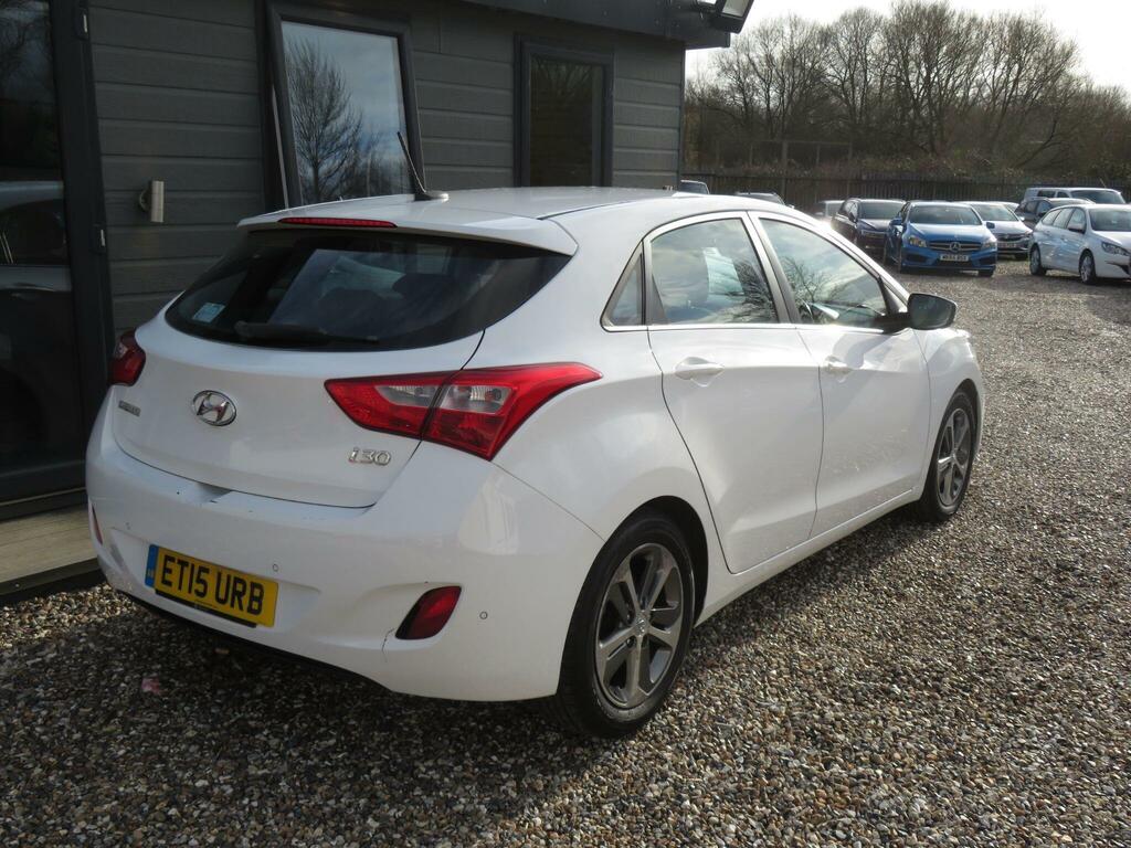 Hyundai I30 1.4 Blue Drive Se Nav Euro 6 Ss ET15URB White #3