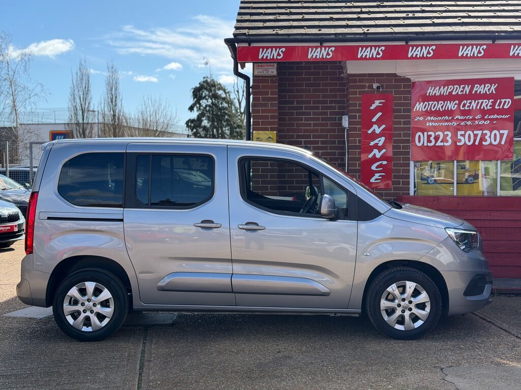 Vauxhall Combo Life 1.5 Turbo D Se Mpv Euro 6 Ss WN21MUO Grey #2