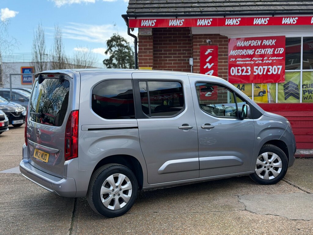 Vauxhall Combo Life 1.5 Turbo D Se Mpv Euro 6 Ss WN21MUO Grey #3