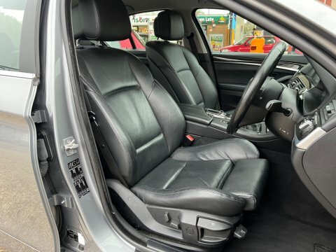 BMW 5 Series 520D Se VN60OKA Grey #3