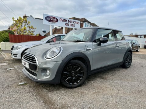 Mini Hatch Cooper Grey