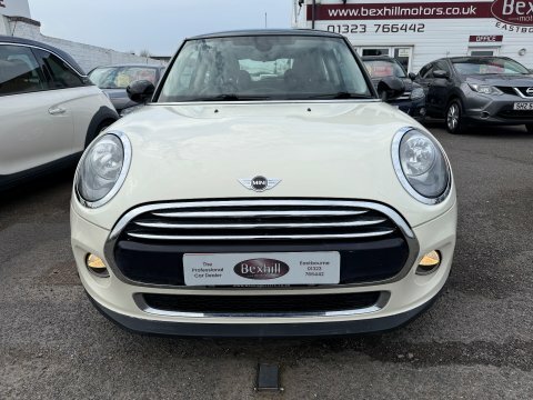 Mini Hatch Cooper White #3
