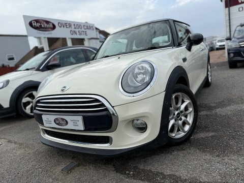 Mini Hatch Cooper White #2