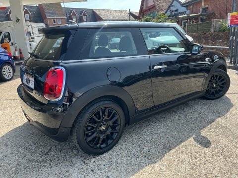 Mini Hatch 1.5 Cooper HX68VRL Black #2