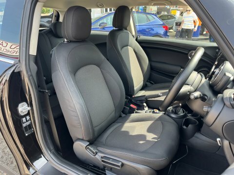 Mini Hatch 1.5 Cooper HX68VRL Black #3